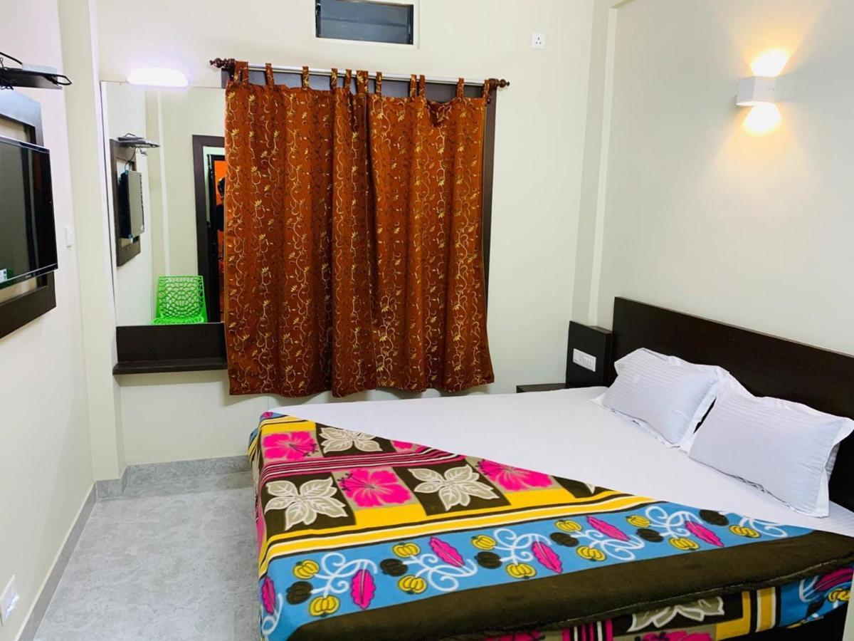 Strategic Inn Puri Exterior foto